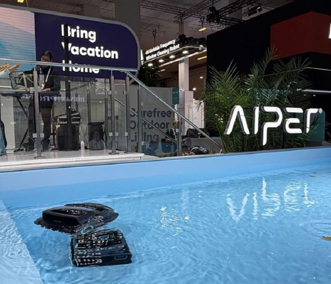 ▲Aiper泳池机器人