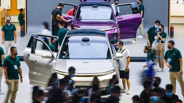 6座SUV，车企“内卷”新出路？