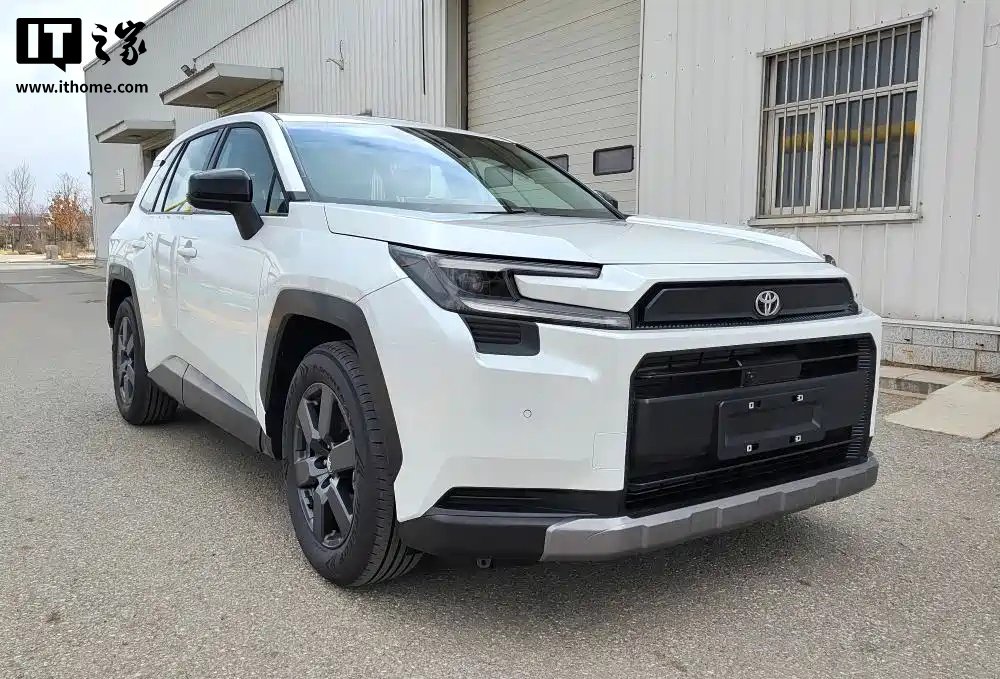 全新丰田 RAV4 申报，新增 2.0L 混动车型