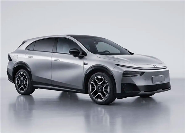 小鹏G7增程版亮相：55.8kWh大电池包 纯电续航超300km