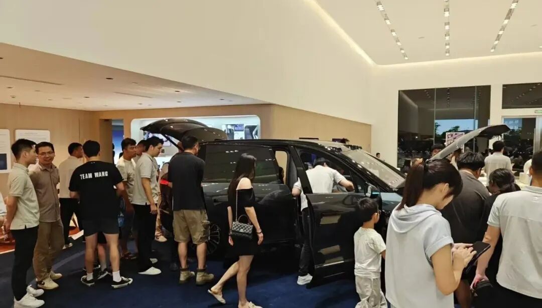 蔚来又双叒叕融资10亿美元！股价却大跌9%！