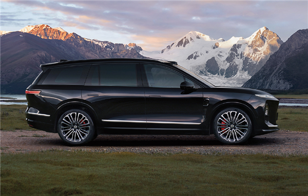 蔚来港股单日暴涨超11% 消息称蔚来ES8小订已破10万台