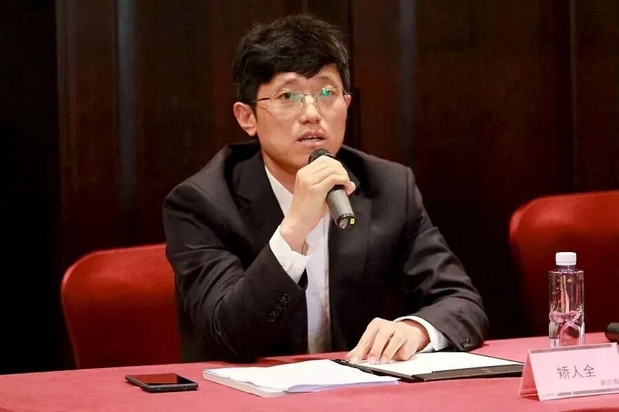 ▲奥拓电子原非独立董事、副总裁,现第六届董事会职工代表董事矫人全