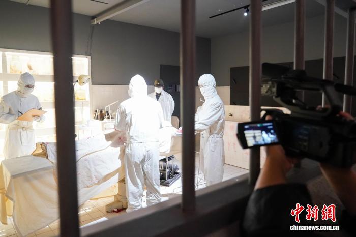 圖為媒體拍攝人體解剖實驗室。中新社記者 趙宇航 攝