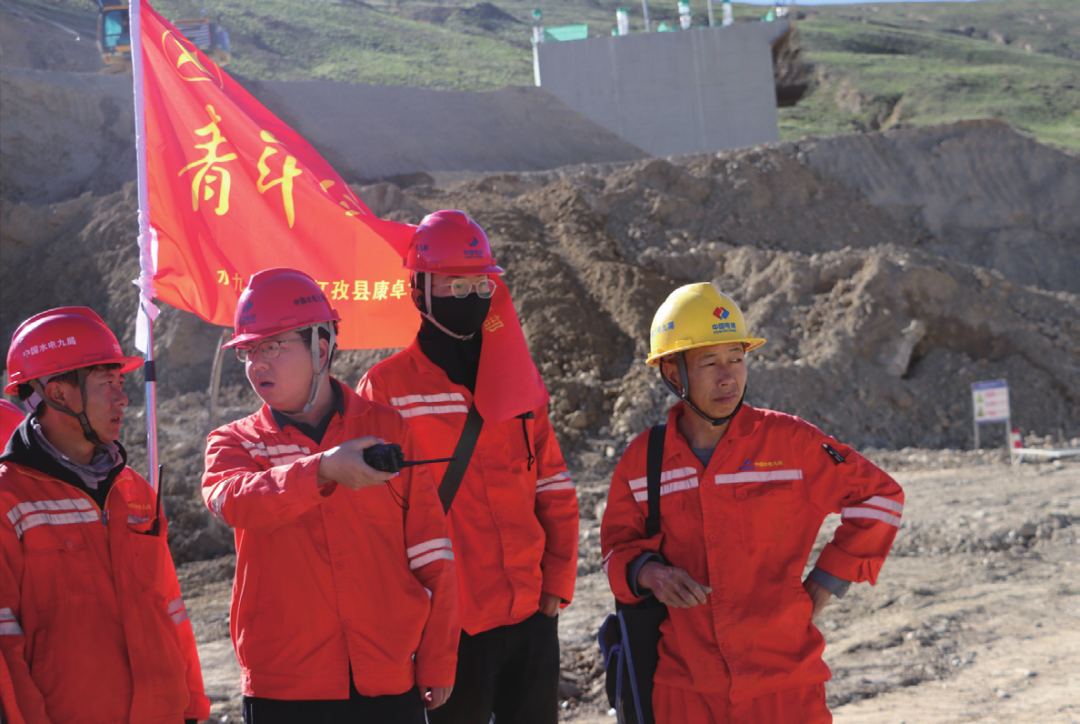 中国电建在藏项目建设现场的青年们