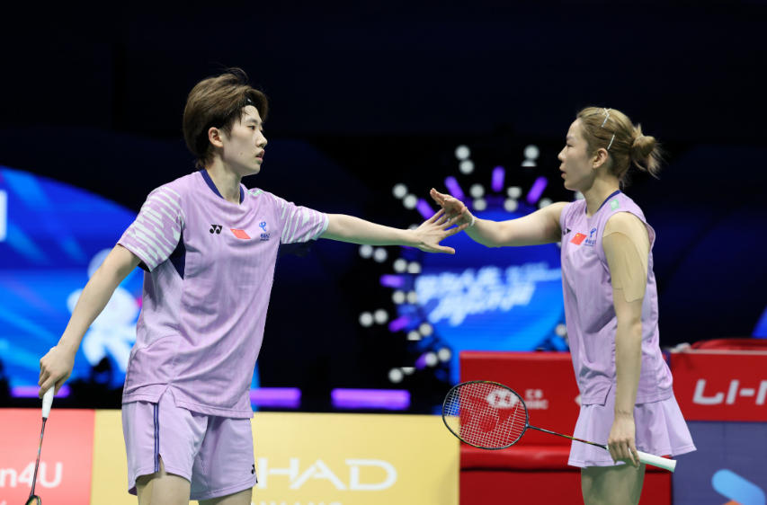 中国羽毛球大师赛收官 翁泓阳、“凡贤”组合首夺冠