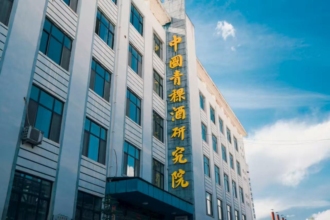 图为