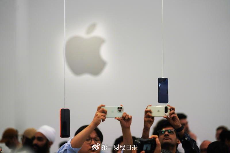 H1-B签证新政引发巨震，在美打工人计划“留后路”