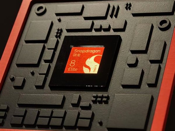 跑分超450万！第五代骁龙8至尊版实测：性能激进
