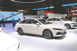 B级插混轿车市场上演“三国杀”