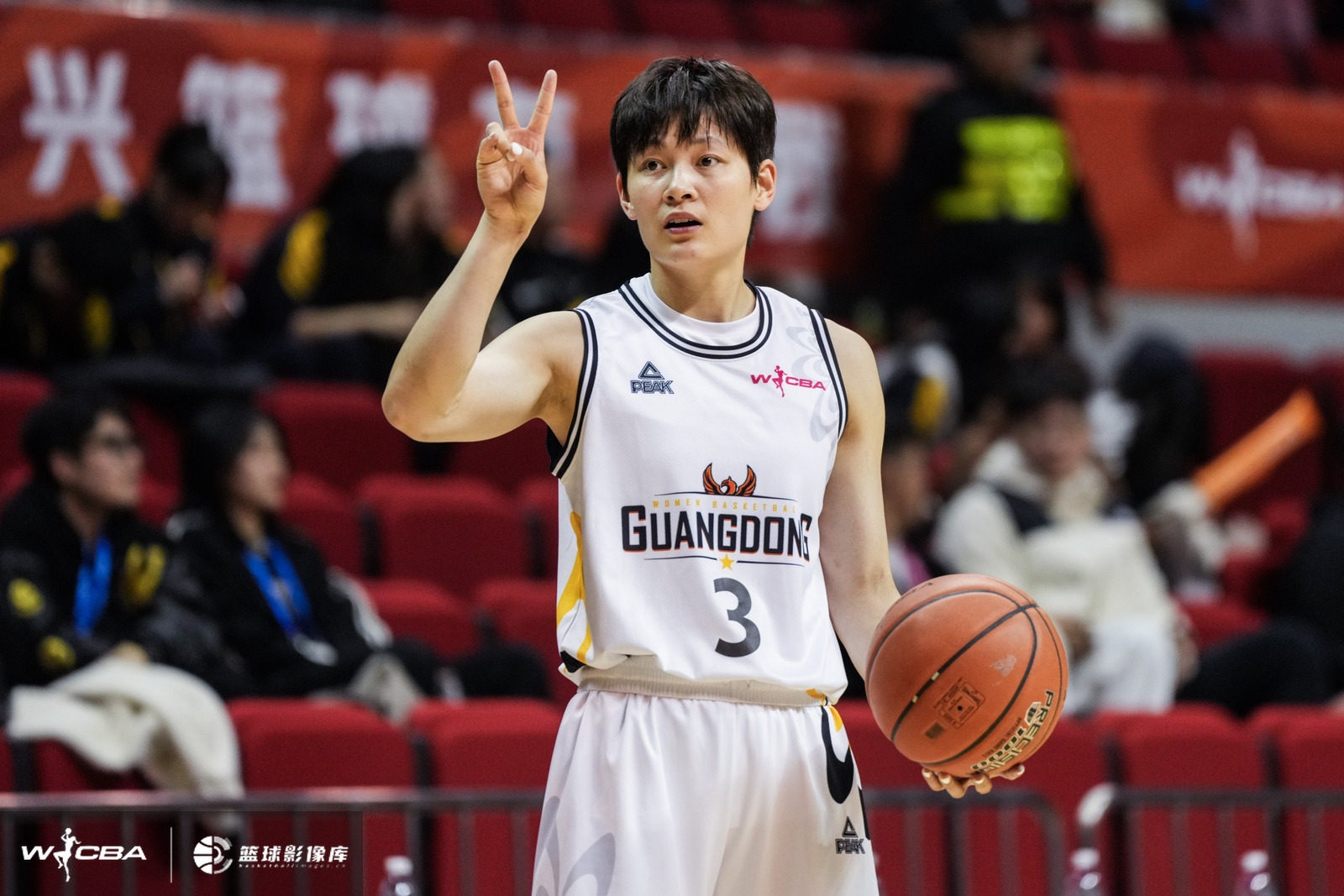 全能发挥！杨力维13中6&三分10中4 得到16分5篮板6助攻