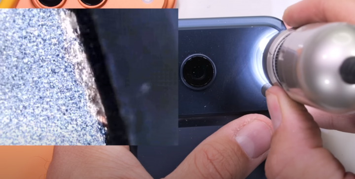 ▲ 图源:JerryRigEverything