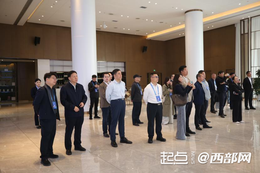 探寻新引擎 感受新动能 全国民企考察团和陕西来一场“深度对话”|陕西省|企业家|工业_新浪新闻