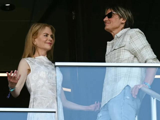 两人最后一次同框亮相。图源外媒