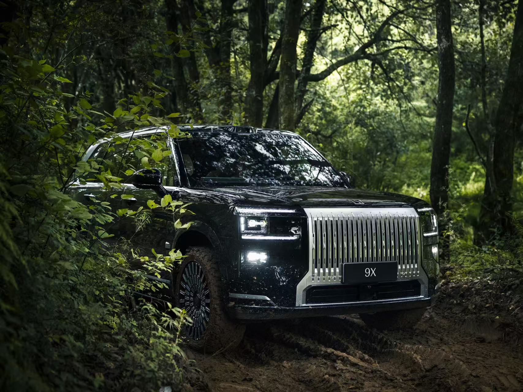 13分钟大定突破1万辆，网友戏称“杭州湾库里南”，极氪9X进击40万以上豪车市场