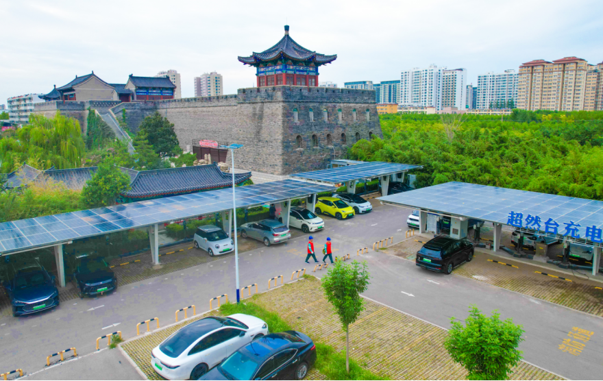 国网山东电力完成120座高速服务区充电站升级，护航国庆出行