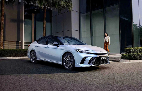 凯美瑞单车狂卖2万多台！广汽丰田9月销量出炉：71220台稳居合资前列