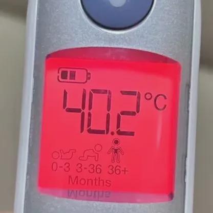 离奇!小米汽车突然自己开走了,车主曝光全程视频否认“误触手机致车启动”