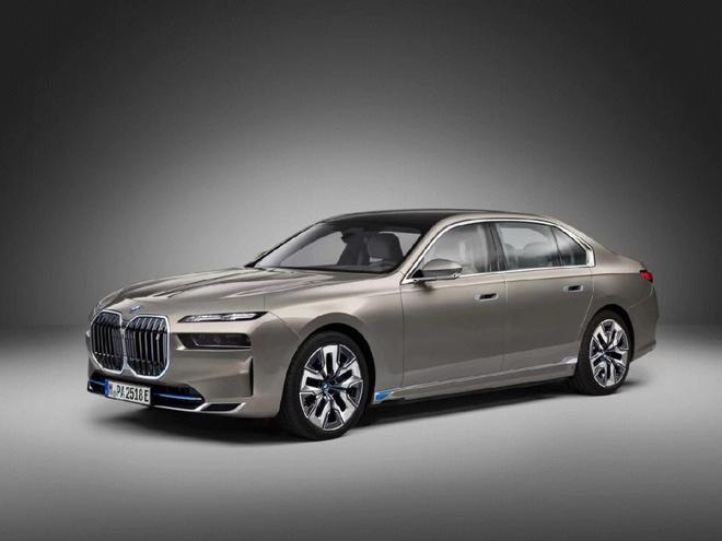 ALPINA新设计主管称将推“令人兴奋的”车型，消息称基于宝马7系