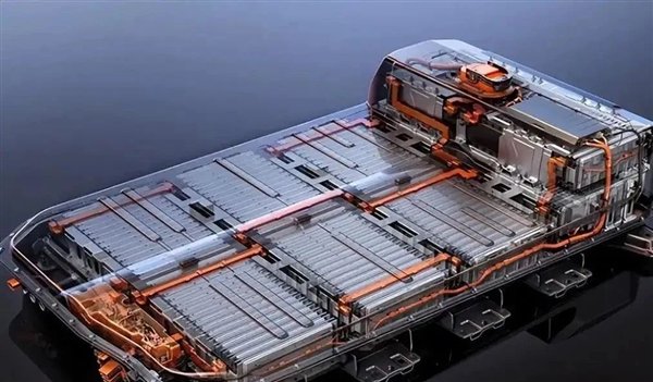 丰田加码固态电池：2027-2028年推出搭载全固态电池的纯电车