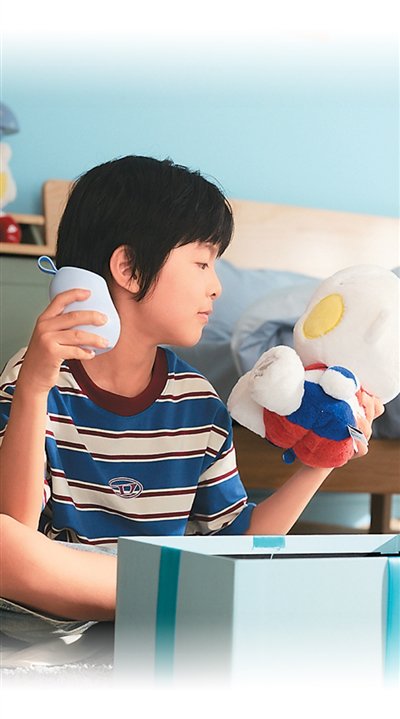 Haivivi CocoMate互動玩具禮盒。受訪者供圖