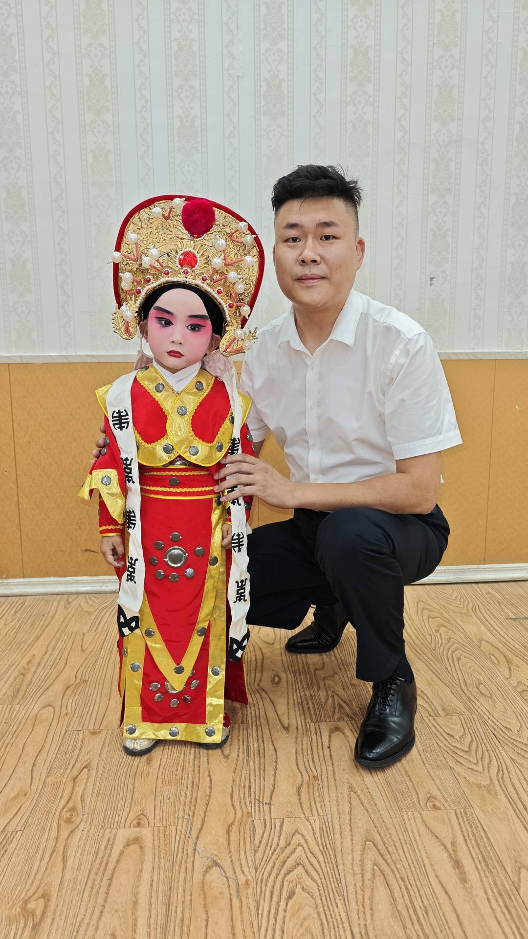 萌娃田佳卉和她的豫劇師父王永誌