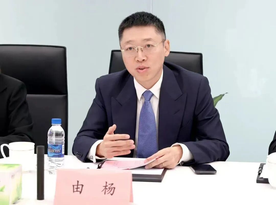 珠海科技产业集团党委书记、董事长 由杨