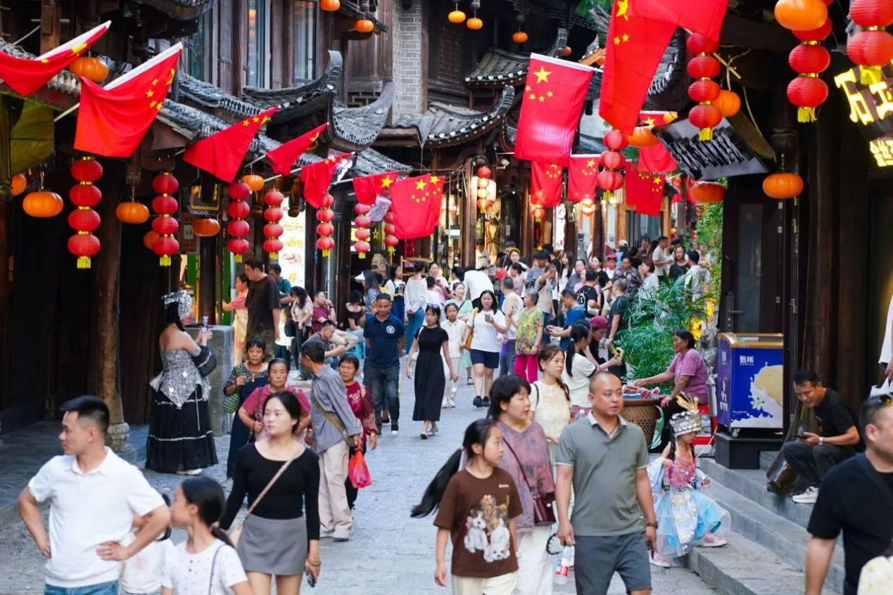 十一长假结束，接着奏乐接着舞！