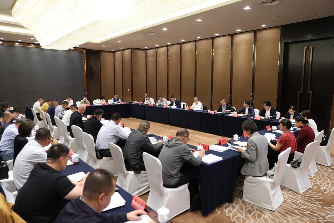 自治区政协十二届常委会第十六次会议