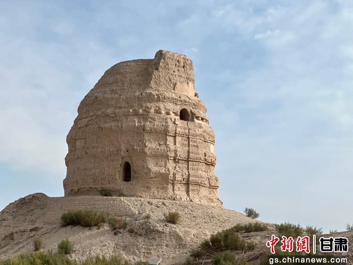10月14日，圖為鎖陽城遺址中的塔爾寺遺址。王牧雨 攝