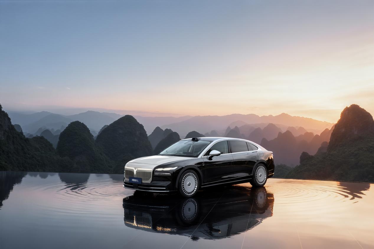 定位中大型轿车 岚图追光L将于12月交付