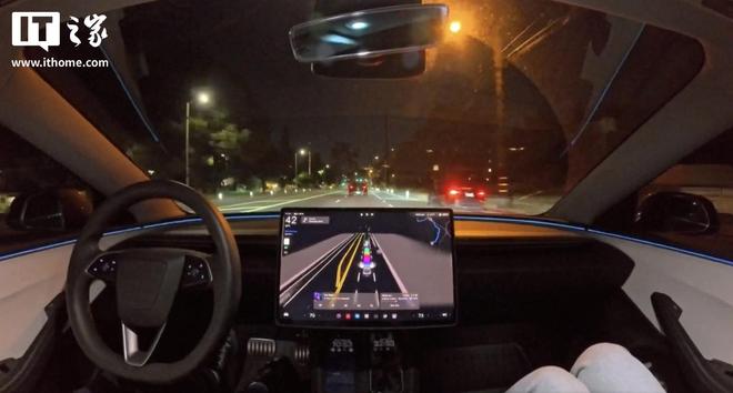 马斯克：特斯拉FSD V14.2会大规模推送