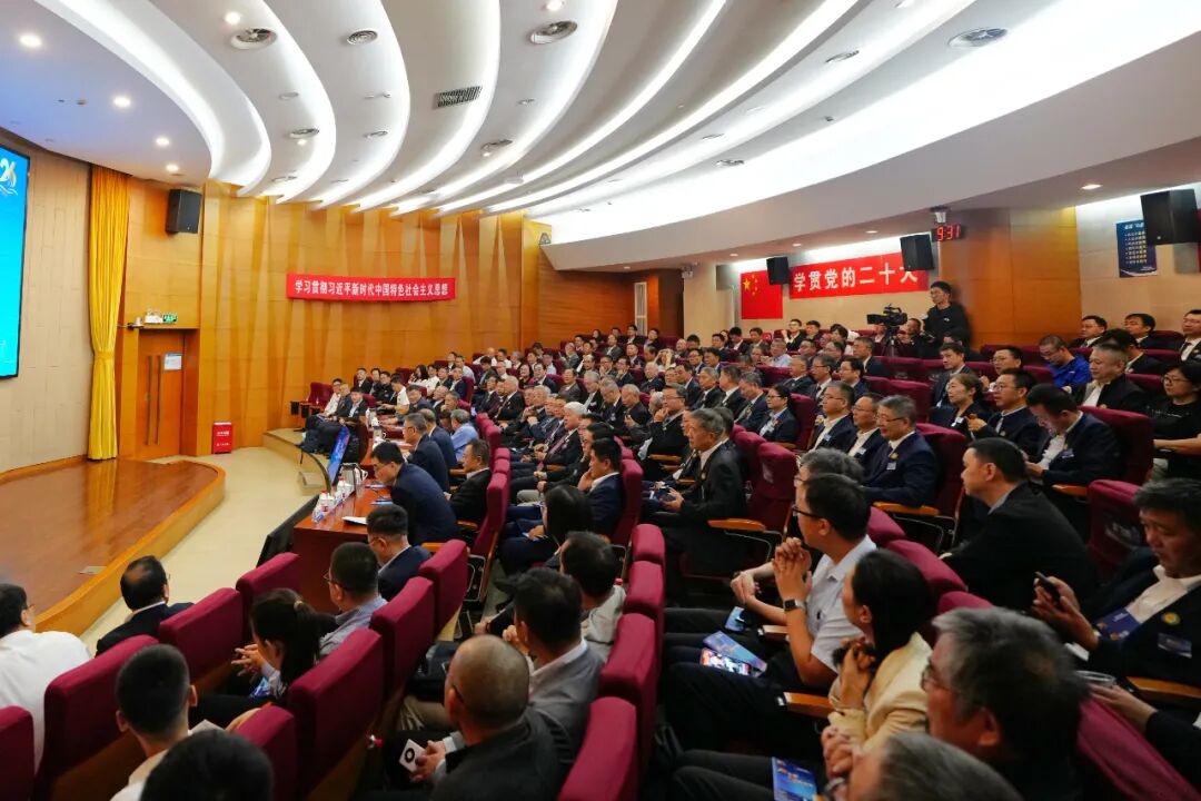 外高桥造船提供