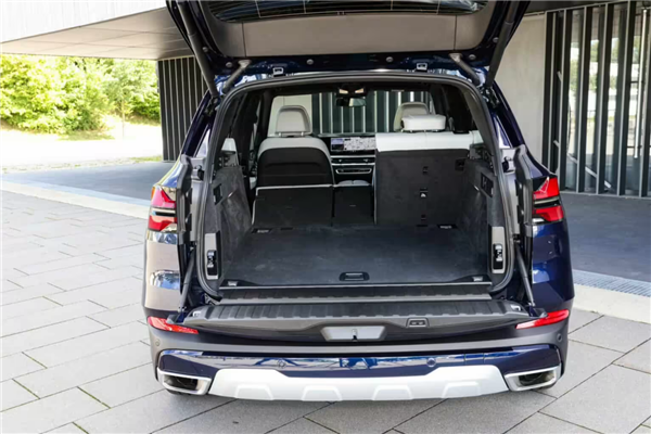 20多年的经典说没就没了！曝下一代宝马X5将取消标志性分体式尾门