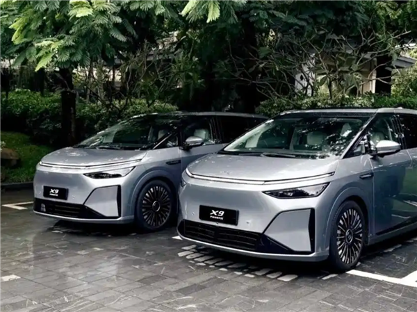 小鹏X9增程版实车外观亮相 综合续航超1600公里 四季度内上市