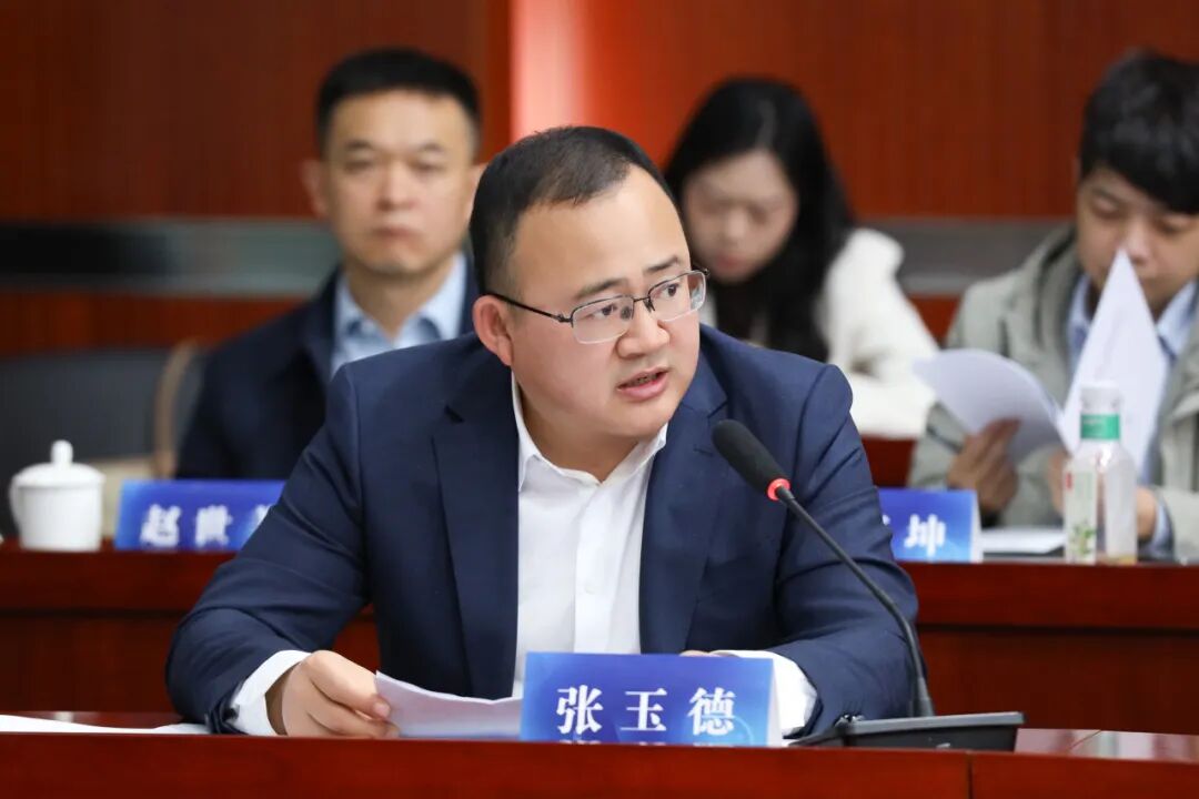 向左滑动查看图片