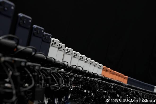 早报|雷军回应K90价格质疑:内存涨价太多/OpenAI收购macOS AI工具Sky/车主回应MEGA上海起火:「电池包磕碰」属谣言