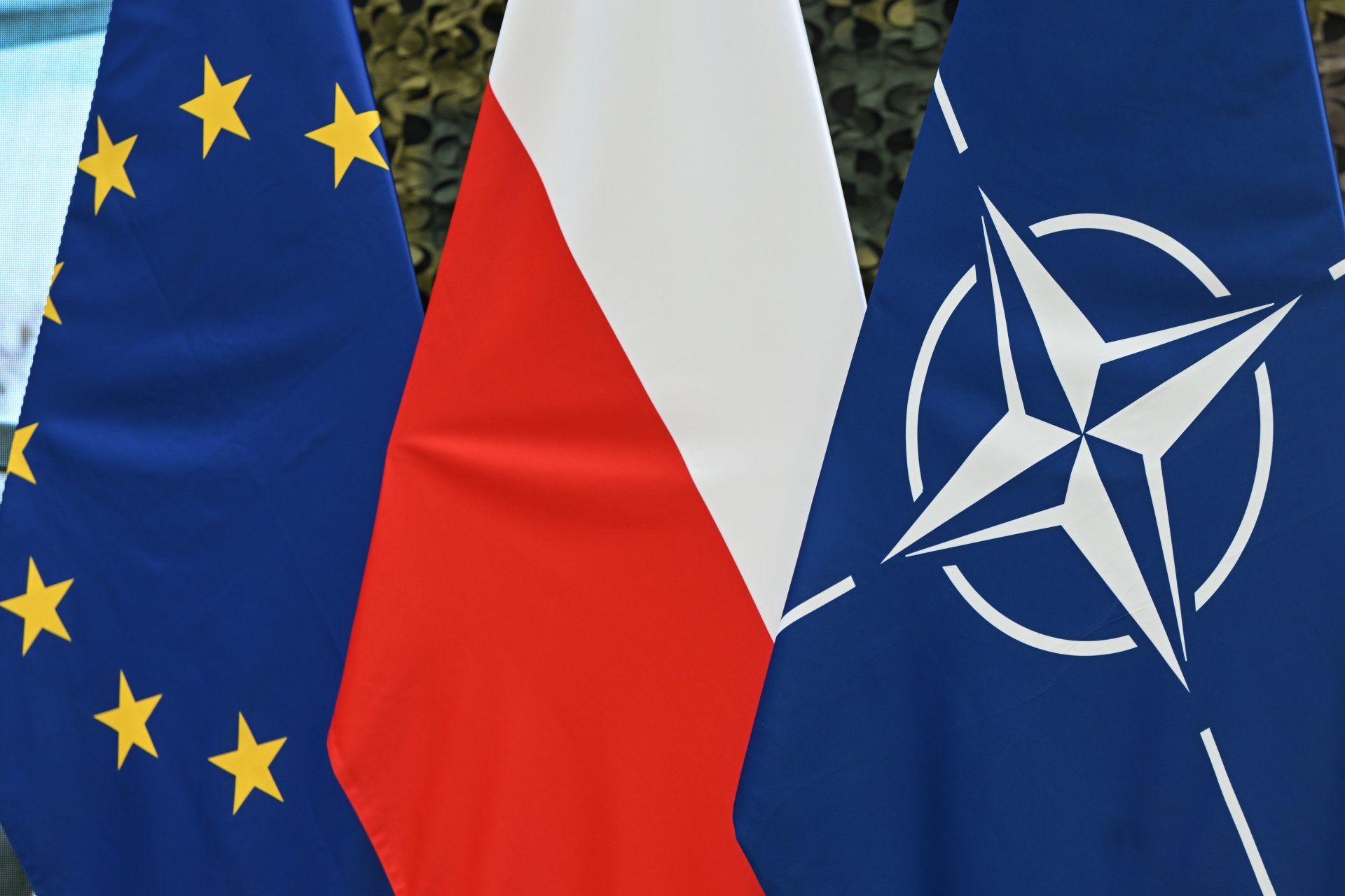就乌克兰问题,欧盟、加拿大、英国、法国、德国、意大利等发声!