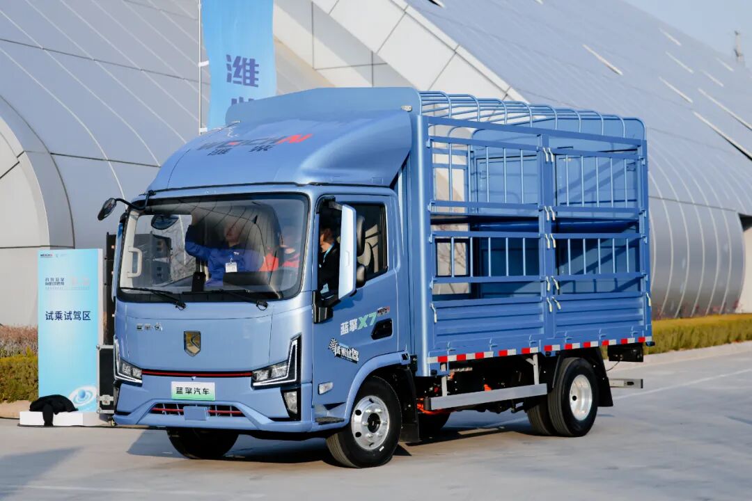 新能源轻卡“太卷”？潍柴蓝擎X7挺进长三角！配刀片电池+L2辅助