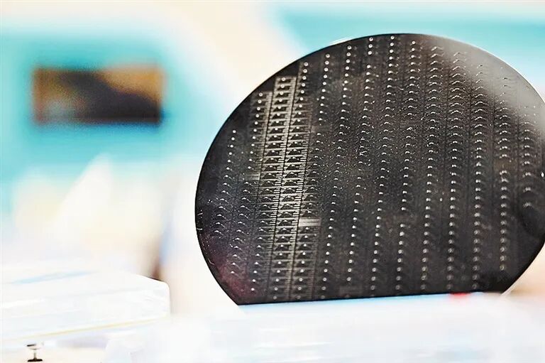 仕佳光子主营产品晶圆。