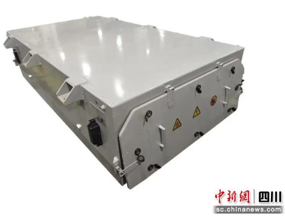 CR450-AF动车组蓄电池。 长虹控股集团 供图