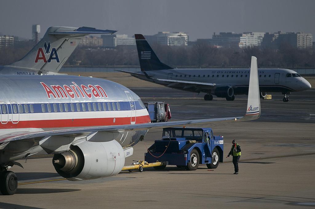微博:中国联通话费充值卡回收-“停摆”致空管人员短缺 美多个机场航班延误