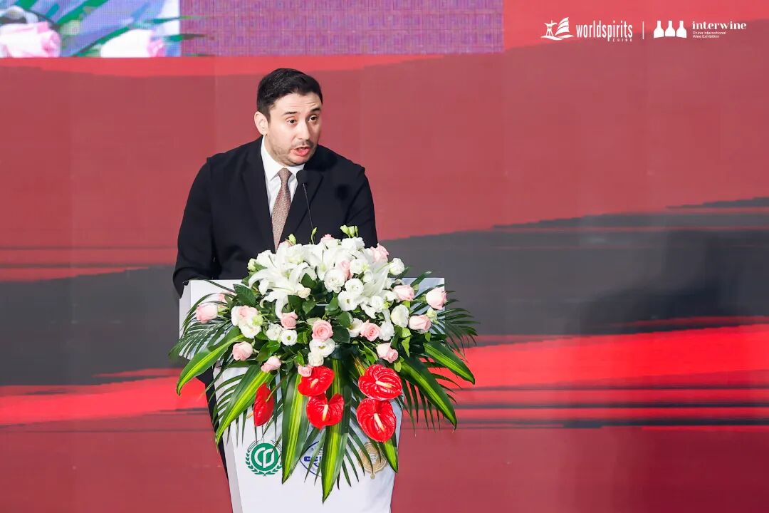 智利驻广州总领事恺撒·甘博阿