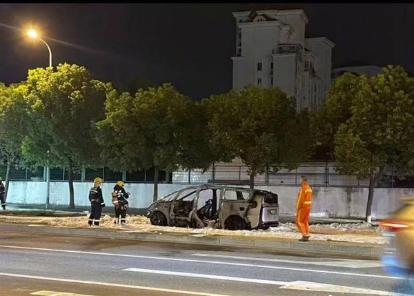 超六成MEGA被召回 理想汽车：希望不再发生自燃事故