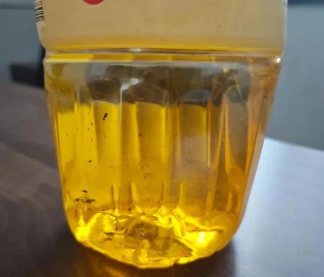 女子清洗金手镯，竟被洗掉5克黄金？！