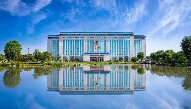 茅台新帅，匆匆过完掌印第一周