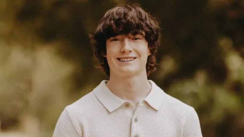 2025 年 8 月,美国加州一对夫妇指控 ChatGPT 诱导其儿子亚当·雷恩 (Adam Raine)自杀|图源:BBC