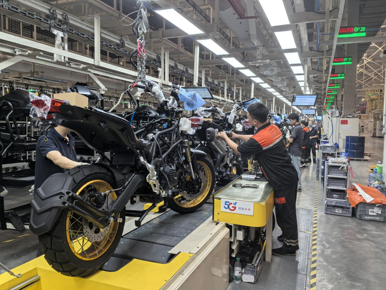 图为钱江摩托未来工厂