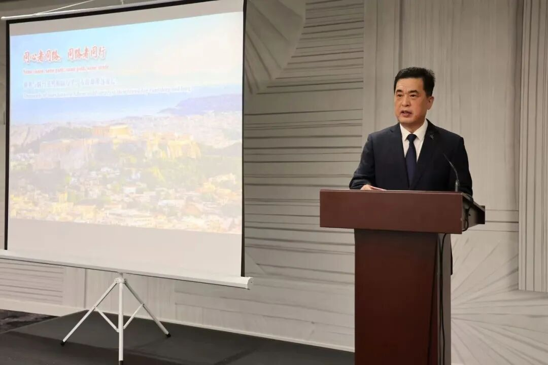 （烟台市政协主席、葡萄酒产业链链长于永信推介烟台与葡萄酒产业）