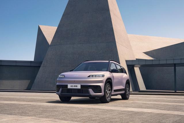 拒绝参数竞争，专注长期价值！北京现代EO羿欧，以“慢造车”哲学破局15万级市场